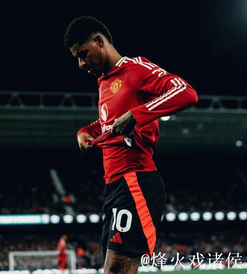 德天空：巴萨球探还没考察努萨，莱比锡明夏要价