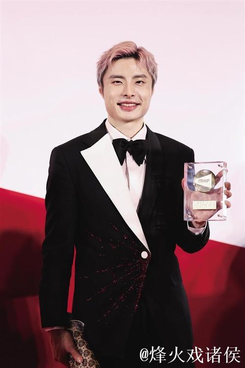 石宇奇获评世界羽联年度最佳男子单打选手