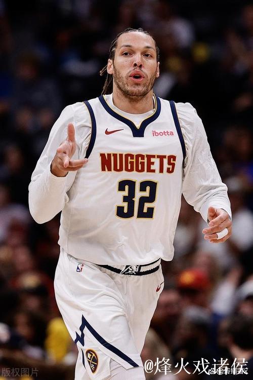 双子星与火箭提前续约成功 戈登4年1.33亿续签掘金